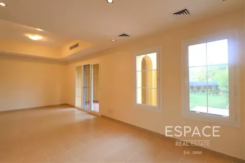 Vila v Arabian Ranches, Dubai, SAE 2 ložnice, 175 m² Č.: 650285 - fotografie 2