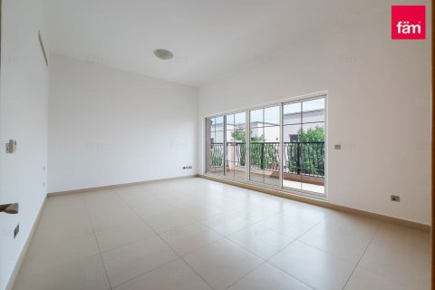 Villa zur Miete in Dubai, VAE 4 Schlafzimmer, 470.8 m2 Nr. 701397 - Foto 24