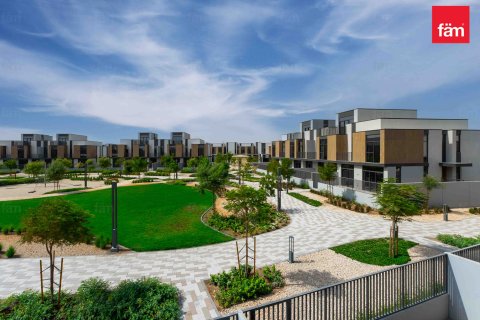Řadový dům v Dubai, SAE 3 ložnice, 168 m² Č.: 621926 - fotografie 26