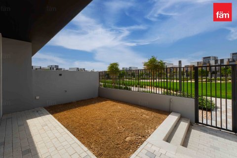 Řadový dům v Dubai, SAE 3 ložnice, 168 m² Č.: 621926 - fotografie 1
