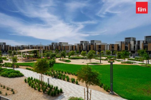 Řadový dům v Dubai, SAE 3 ložnice, 168 m² Č.: 621926 - fotografie 4