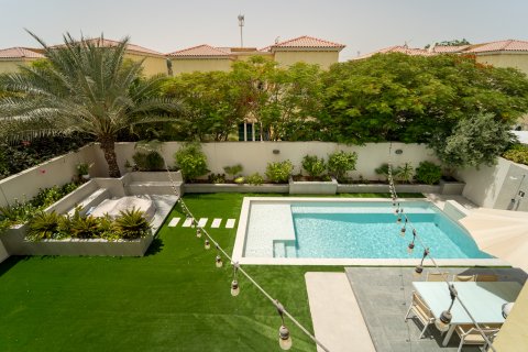 Vila v Jumeirah Islands, Dubai, SAE 3 ložnice, 512 m² Č.: 734110 - fotografie 29