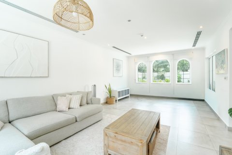Vila v Jumeirah Islands, Dubai, SAE 3 ložnice, 512 m² Č.: 734110 - fotografie 7