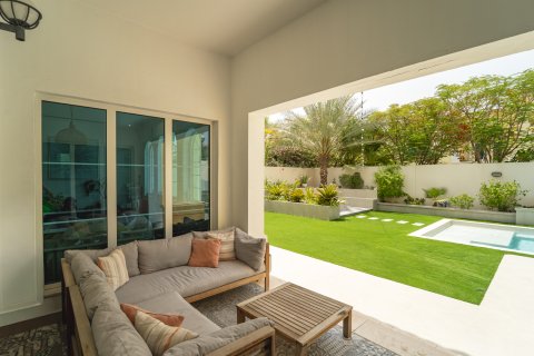 Vila v Jumeirah Islands, Dubai, SAE 3 ložnice, 512 m² Č.: 734110 - fotografie 25