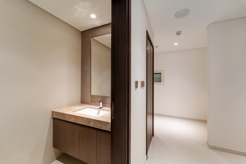 Lägenhet till försäljning i Dubai Marina, Dubai, UAE 2 sovrum, 134 kvm Nr. 734108 - fotografi 17