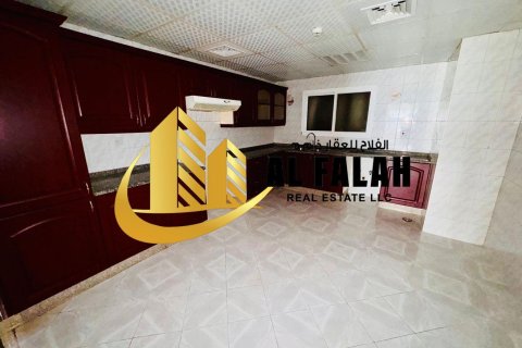 Apartament në Al Majaz, Sharjah, Emiratet e Bashkuara Arabe 4 dhoma gjumi, 325 m2. № 645435 - Foto 7