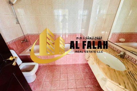 Apartament në Al Majaz, Sharjah, Emiratet e Bashkuara Arabe 4 dhoma gjumi, 325 m2. № 645435 - Foto 16