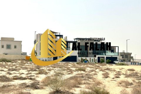 Land te koop in Tilal City, Sharjah, VAE 390 vr.m., nr 645432 - foto 1