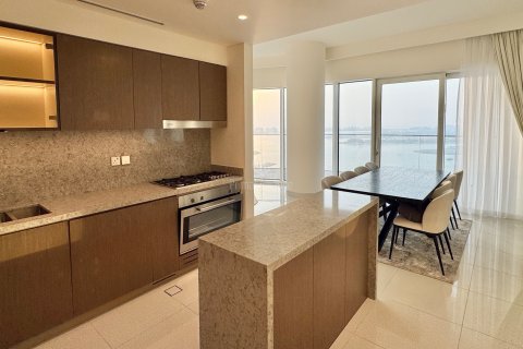 Huoneisto Dubai Harbour, Arabiemiraatit 3 makuuhuonetta, 203.96 m2 № 645463 - kuva 3
