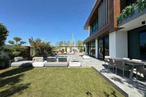 Vila v Ghantoot, Abu Dhabi, SAE 4 ložnice, 600 m² Č.: 557639 - fotografie 22