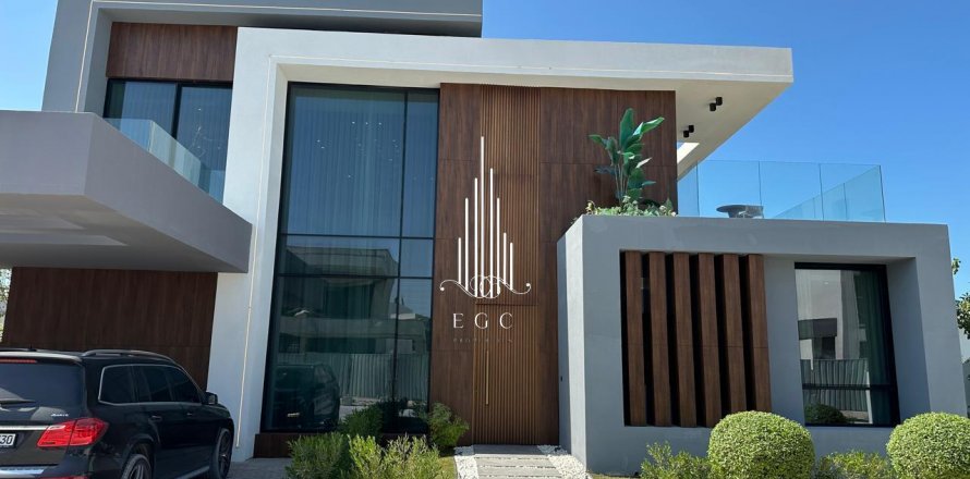 Vila v Ghantoot, Abu Dhabi, SAE 4 ložnice, 600 m² Č.: 557639