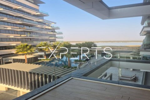 Apartment on the Yas Island, Abu Dhabi, UAE 2 bedrooms, 133.2 sq.m. № 583211 - photo 1