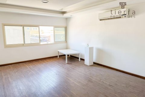 Sklad v Al Quoz, Dubai, SAE 1393.5 m² Č.: 569331 - fotografie 10