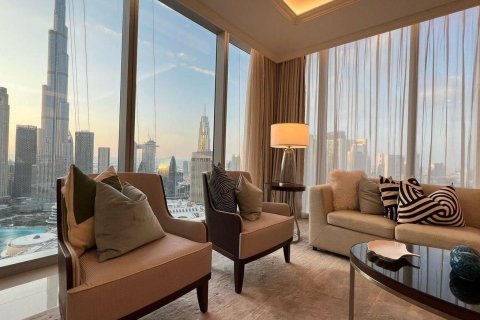 Apartment in Downtown Dubai (Downtown Burj Dubai), Dubai, UAE 2 bedrooms, 149 sq.m. № 646392 - photo 4