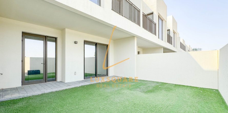 Villa in Dubai South (Dubai World Central), Dubai, VAE 3 slaapkamers, 130 vr.m. nr 722574