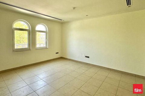 فيلا للإيجار في دبي، الإمارات العربية المتحدة 3 غرفة نوم ، 547.1 متر مربع ، رقم 646969 - صورة 15