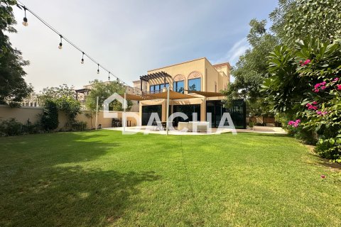 Müüa villa asukohaga Jumeirah Village Triangle, Dubai, AÜE: 2 magamistoaga, 280 m² Nr 706475 - pilt 1