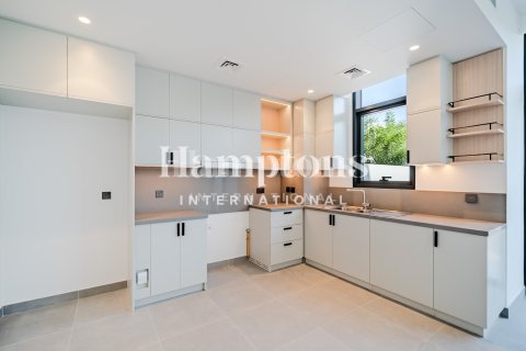 Townhouse til leje i Arabian Ranches 3, Dubai, UAE 3 soveværelser, 145.85771000 kvm № 706253 - foto 6
