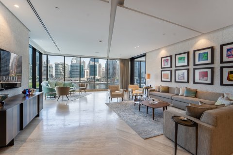 Business Bay, Dubai, BAE’de satılık daire 2 yatak odası, 469 m&sup2; No 696502 - fotoğraf 2