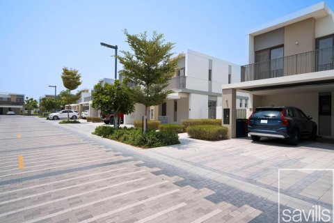 Casa urbana para arrendamento em Tilal Al Ghaf, Dubai, EAU 4 quartos, 201.97 m2 № 747590 - foto 12
