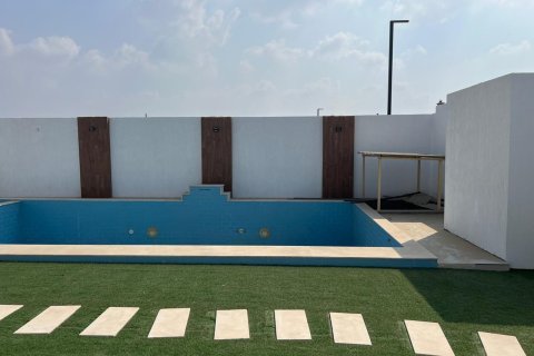 Villa te koop in Al Mairid, Ras Al Khaimah, VAE 2 slaapkamers, 450 vr.m., nr 656827 - foto 4