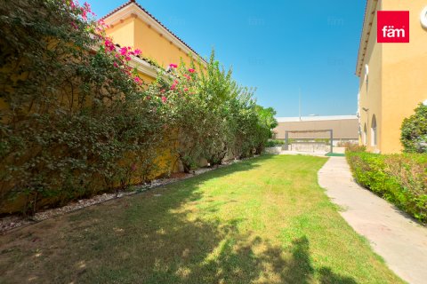 Villa te huur in Dubai, VAE 5 slaapkamers, 849 vr.m., nr 645540 - foto 5