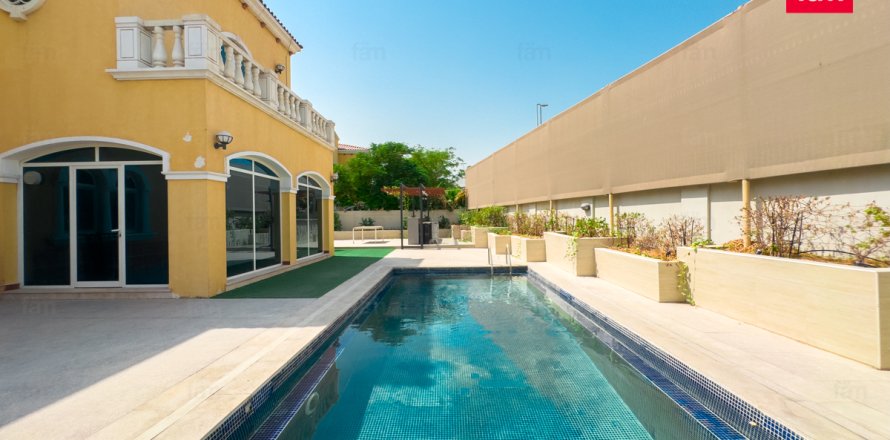 Villa i Dubai, Emiratene 5 soverom, 849 kvm nr. 645540