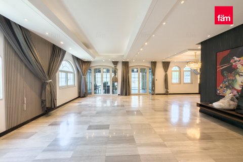 Villa te huur in Dubai, VAE 5 slaapkamers, 849 vr.m., nr 645540 - foto 8
