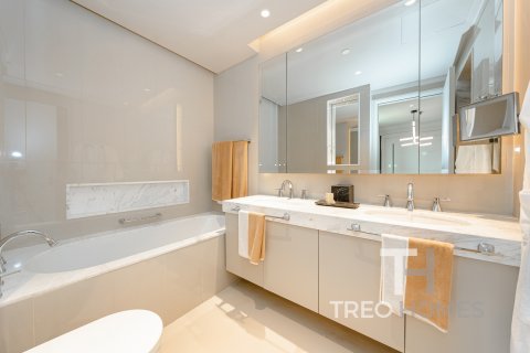 Apartment in Burj Khalifa, Dubai, UAE 2 bedrooms, 134 sq.m. № 597569 - photo 14