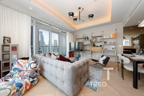 Apartment in Burj Khalifa, Dubai, UAE 2 bedrooms, 134 sq.m. № 597569 - photo 3