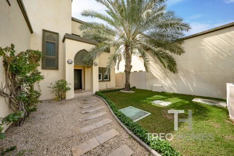 Vila v Jumeirah Park, Dubai, SAE 3 ložnice, 285 m² Č.: 597570 - fotografie 24