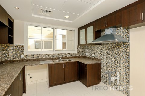 Villa in Mudon, Dubai, UAE 4 bedrooms, 636 sq.m. № 597567 - photo 9