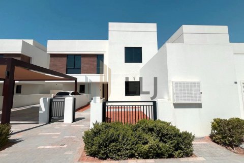 Vila na Yas Island, Abu Dhabi, SAE 5 ložnice, 384 m² Č.: 624084 - fotografie 1
