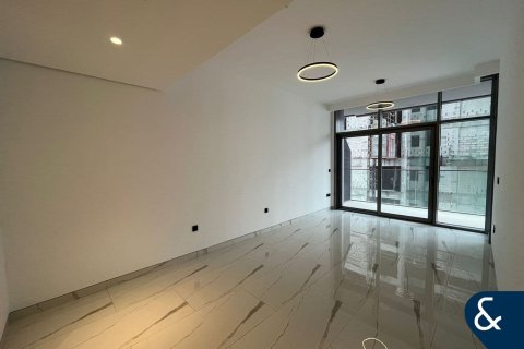 شقة للبيع في الخليج التجاري، دبي، الإمارات العربية المتحدة 1 غرفة نوم ، 99 متر مربع ، رقم 697861 - صورة 2