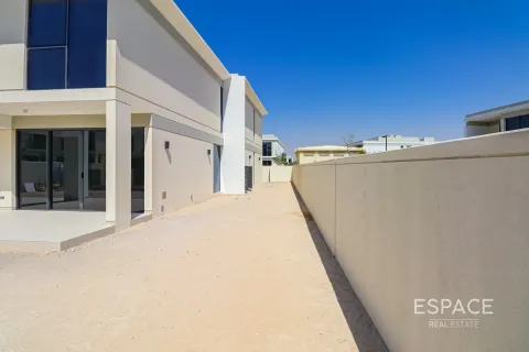 Зняти в оренду віллу в Tilal Al Ghaf, Дубай, ОАЕ 5 спалень, 406м2, № 661332 - фото 4