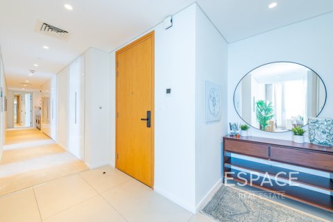 Appartement te huur in Bluewaters, Dubai, VAE 4 slaapkamers, 228 vr.m., nr 661333 - foto 19