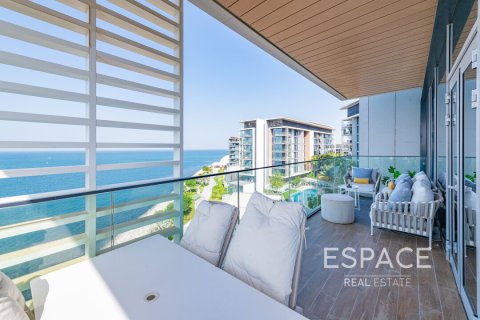 Appartement te huur in Bluewaters, Dubai, VAE 4 slaapkamers, 228 vr.m., nr 661333 - foto 1