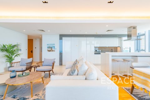 Appartement te huur in Bluewaters, Dubai, VAE 4 slaapkamers, 228 vr.m., nr 661333 - foto 4