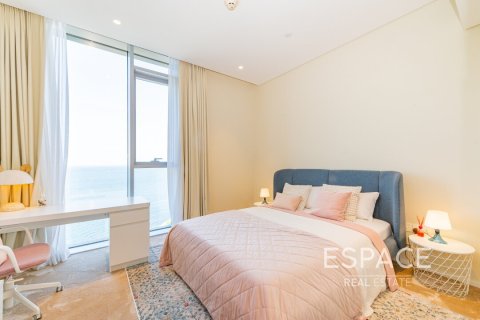 Appartement te huur in Bluewaters, Dubai, VAE 4 slaapkamers, 228 vr.m., nr 661333 - foto 16