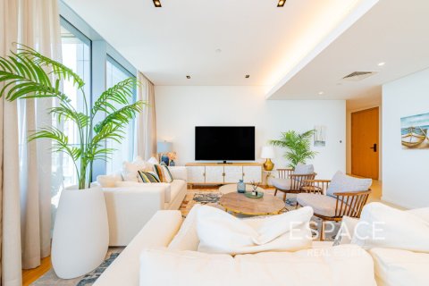 Appartement te huur in Bluewaters, Dubai, VAE 4 slaapkamers, 228 vr.m., nr 661333 - foto 3