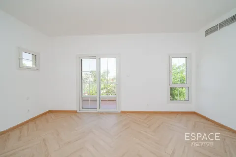 Villa The Springs, Dubaijā, AAE 3 istabas, 209 m2 Nr. 650297 - attēls 13