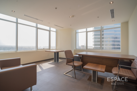 Birojs Jumeirah Lake Towers, Dubaijā, AAE 158 m2 Nr. 650295 - attēls 15