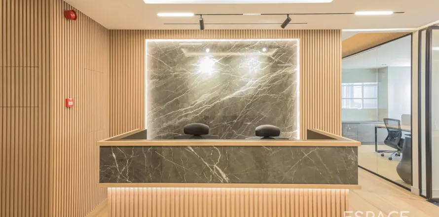 Zyrë në Jumeirah Lake Towers, Dubai, Emiratet e Bashkuara Arabe 157 m2. № 650294