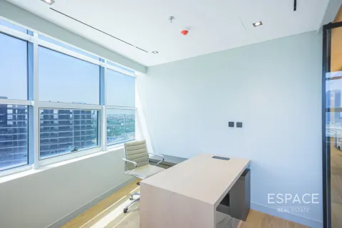 Zyrë në Jumeirah Lake Towers, Dubai, Emiratet e Bashkuara Arabe 157 m2. № 650294 - Foto 4