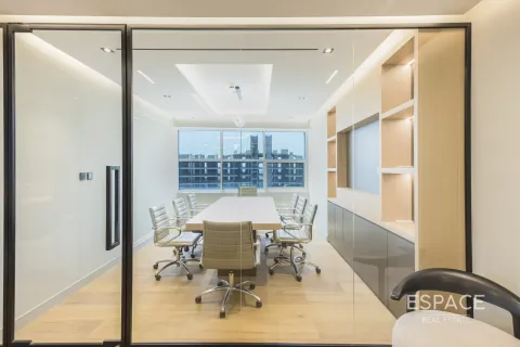 Zyrë në Jumeirah Lake Towers, Dubai, Emiratet e Bashkuara Arabe 157 m2. № 650294 - Foto 2