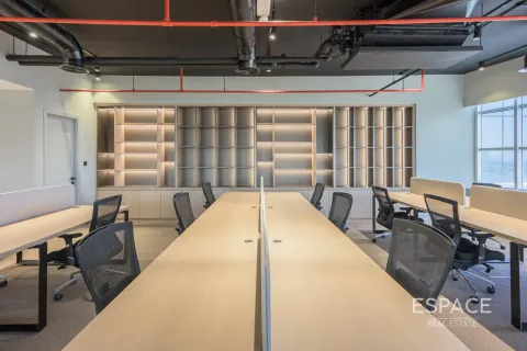 Zyrë në Jumeirah Lake Towers, Dubai, Emiratet e Bashkuara Arabe 157 m2. № 650294 - Foto 5