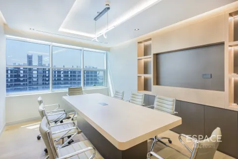 Zyrë në Jumeirah Lake Towers, Dubai, Emiratet e Bashkuara Arabe 157 m2. № 650294 - Foto 3