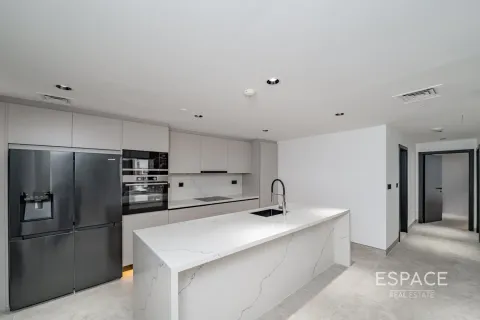 Jumeirah Beach Residence、Dubai、UAE にある倉庫の賃貸物件 122 m2、No650296 - 写真 5