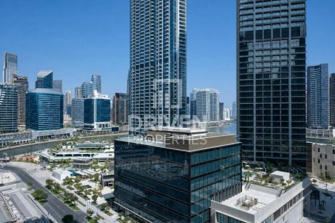 Apartmen di Business Bay, Dubai, UAE 1 bilik, 40.6 meter persegi № 767023 - foto 15