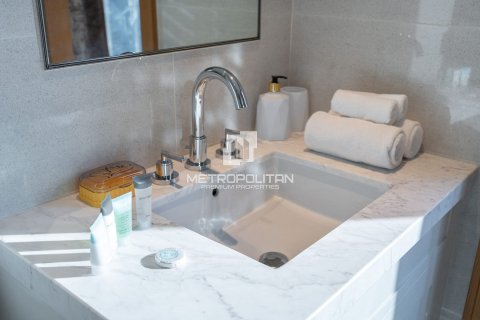 Apartment in Downtown Dubai (Downtown Burj Dubai), UAE 2 bedrooms, 160 sq.m. № 592651 - photo 19
